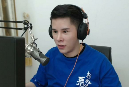 广东首届电竞粤超联赛在佛山激情开启